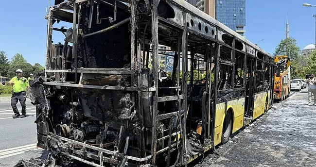 Sarıyer’de İETT otobüsü cayır cayır yandı! 25 yolcu tahliye edildi!