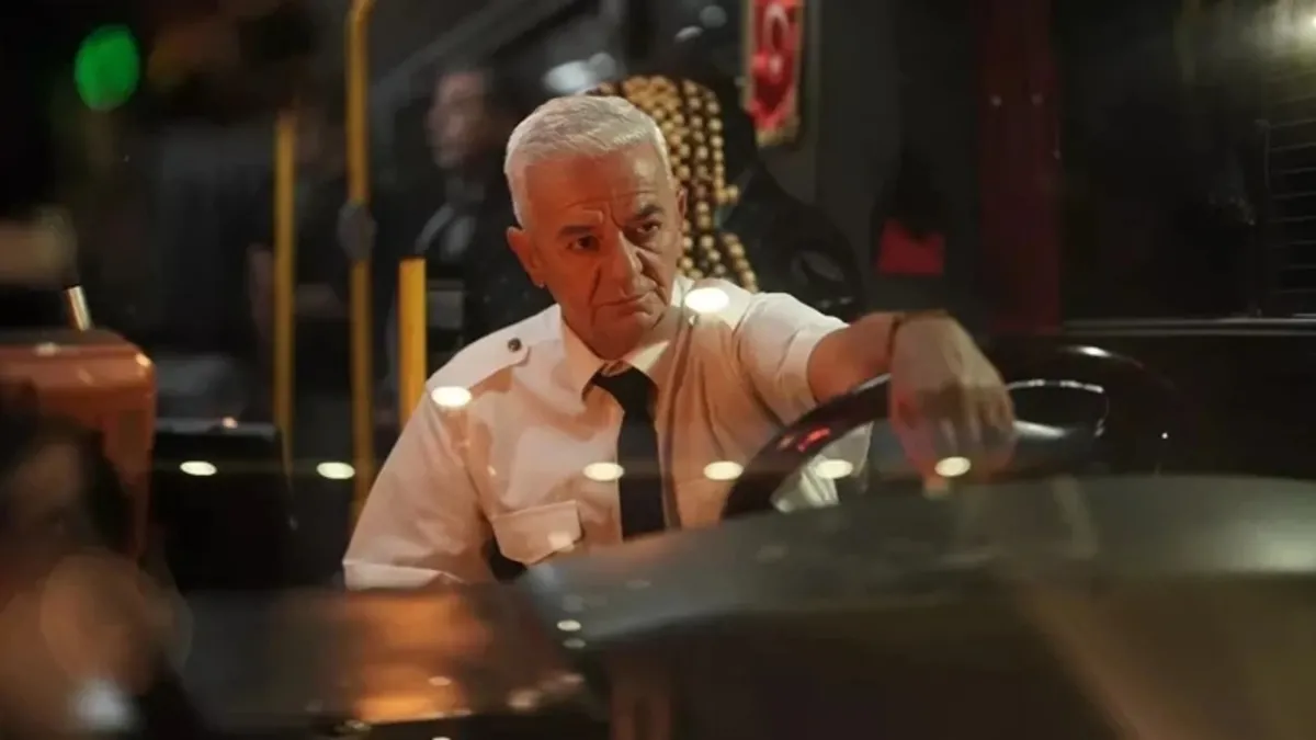 Son Sefer filminde otobüs yolculuğunu gösteren sahne
