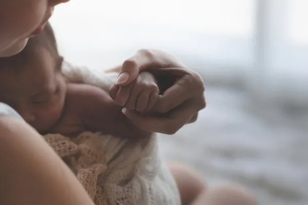 yeni dogan ve premature bebekler de koronavirus riski altinda bebek haberleri