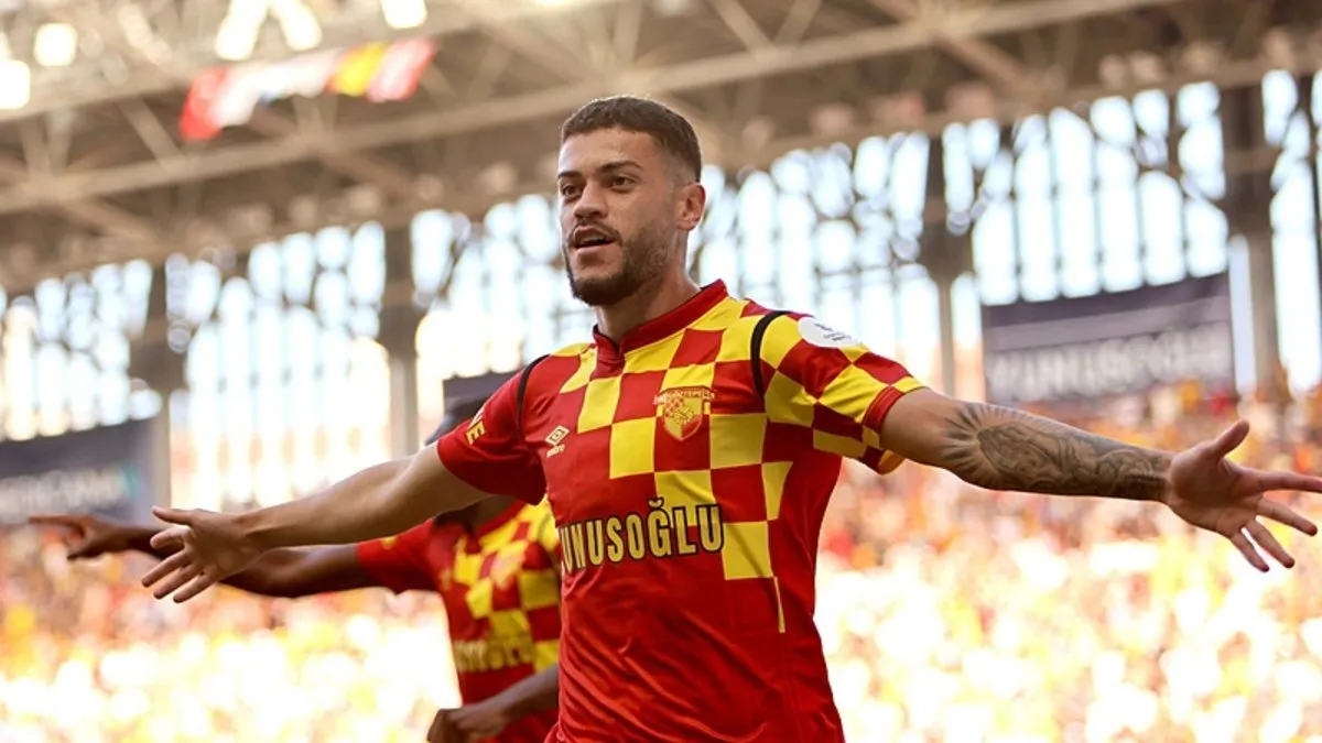 Göztepe’de Galatasaray’a karşı tek hedef galibiyet! Romulo veda edebilir… Göztepe’de Galatasaray’a karşı tek hedef galibiyet! Romulo veda edebilir…