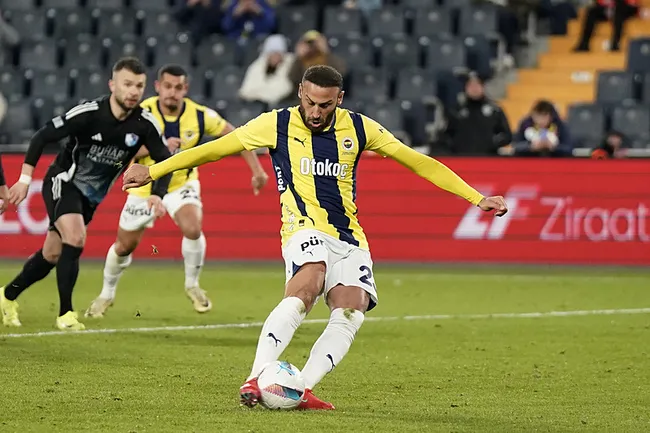 fenerbahcede-cenk-tosun-transferi-iptal-1742939128667.jpg