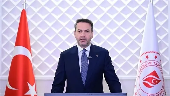 bakan-bayraktar-acikladi-elektrik-ve-dogal-gaz-faturalarina-zam-gelecek-mi-1792350910570.jpeg Bakan Bayraktar açıkladı: Elektrik ve doğal gaza zam gelecek mi?