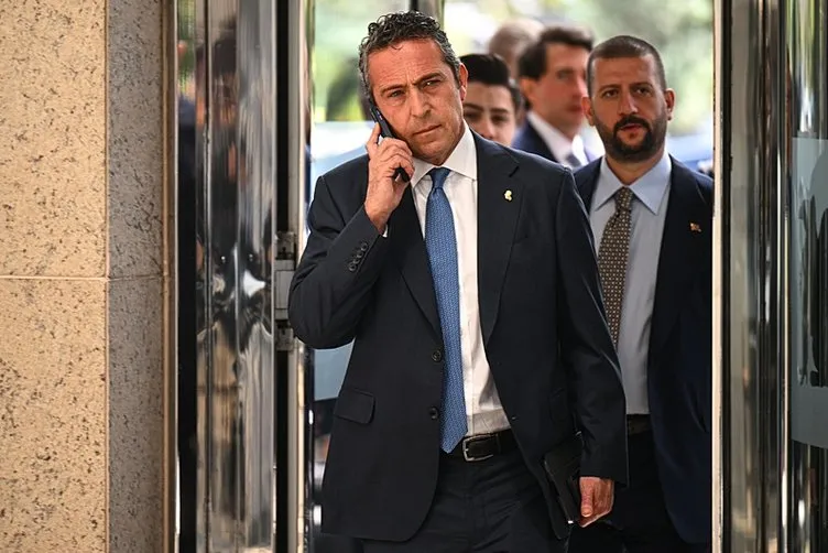 Fenerbahçe transferi bitirdi! Yıldız isim İstanbul’a davet edildi