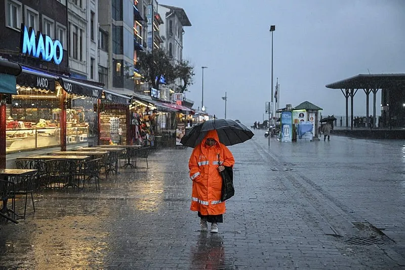 Meteoroloji’den 15 il için sarı kodlu uyarı! Önümüzdeki 4 güne dikkat: Sağanak, gök gürültülü sağanak…