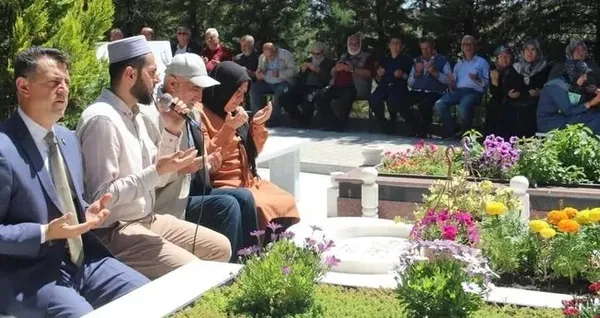 sehit-emrah-pekdogan-sehadetinin-10-yilinda-anildi-1780843239605.jpg