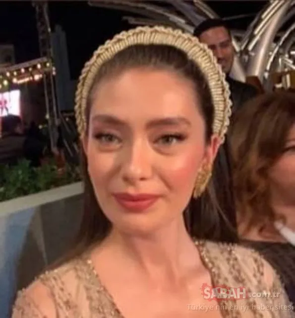 Kadir Doğulu aşka geldi! Dubai’de ödül alan eşi Neslihan Atagül’ü yere göğe sığdıramadı...