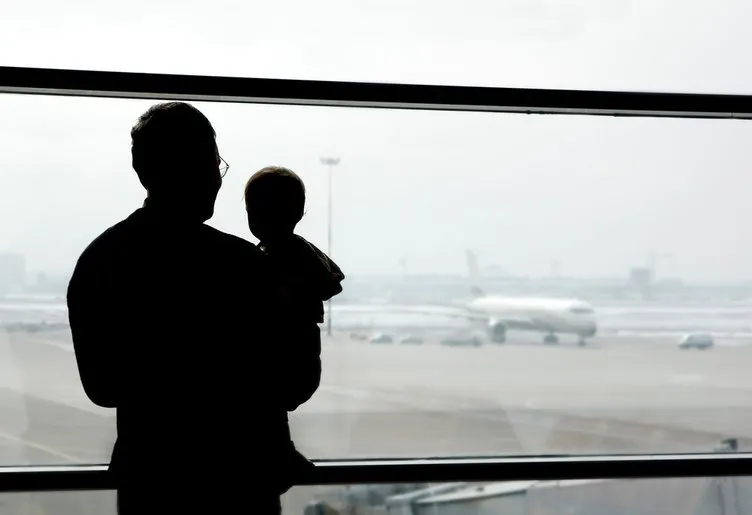 Bebekle uçak yolculuğunun püf nokları