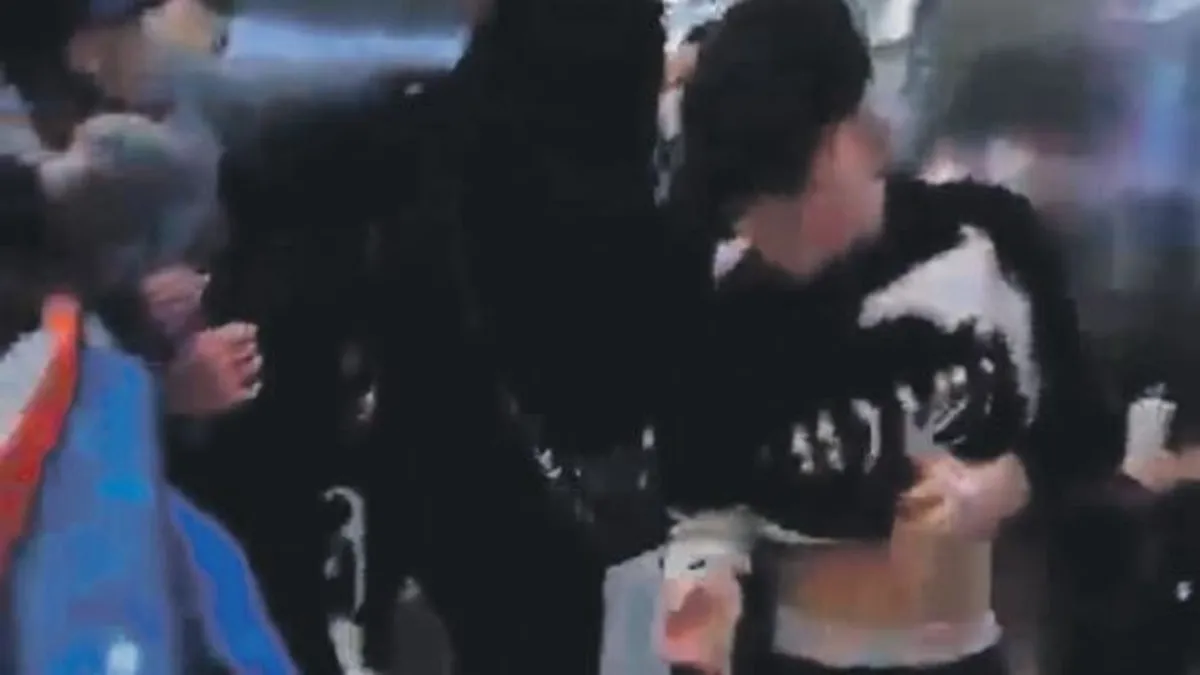 Çocukların kız kavgası kanlı bitti