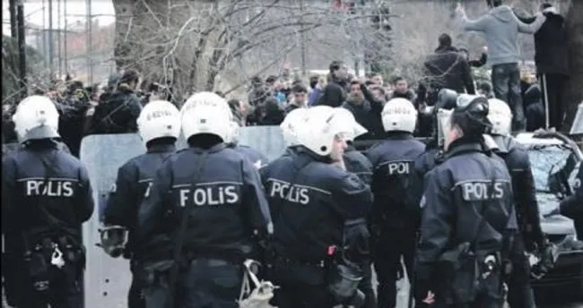 Batı Akdeniz’de 210 polis açığa alındı
