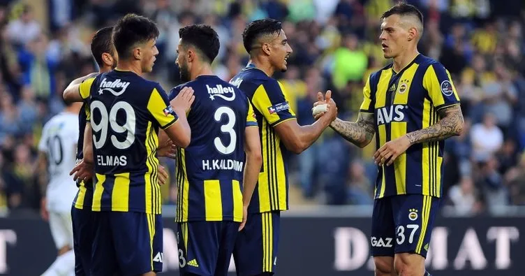 Fenerbahçe kazandı Akhisarspor düştü