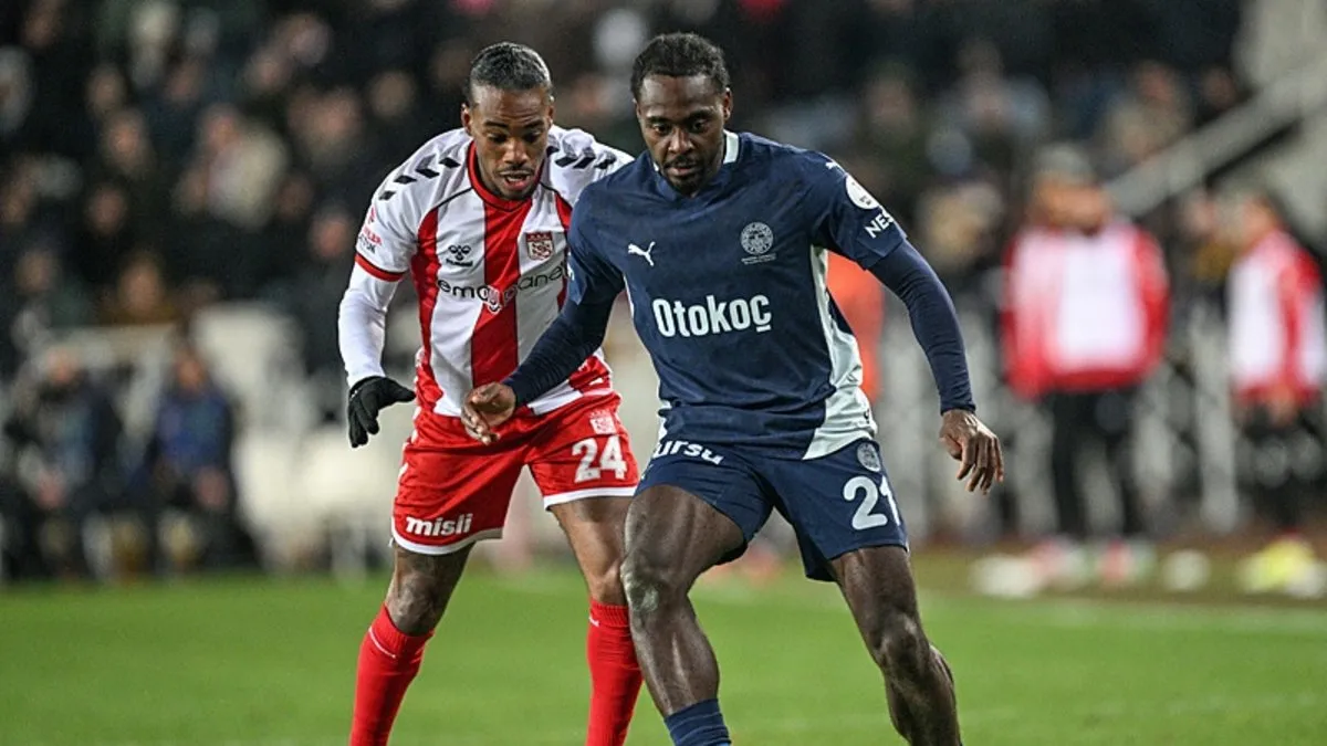 Osayi Samuel’den transfer açıklaması: “Kabul etmediğim söylendi ama…” Osayi Samuel’den transfer açıklaması: “Kabul etmediğim söylendi ama…”