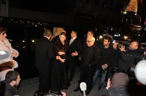 Cem Yılmaz ve Ahu Yağtu evlendi