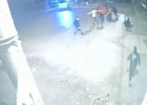 Sakarya’da bir kişinin öldüğü silahlı kavga anı kamerada