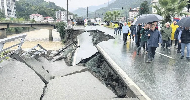 Artvin’i sel aldı