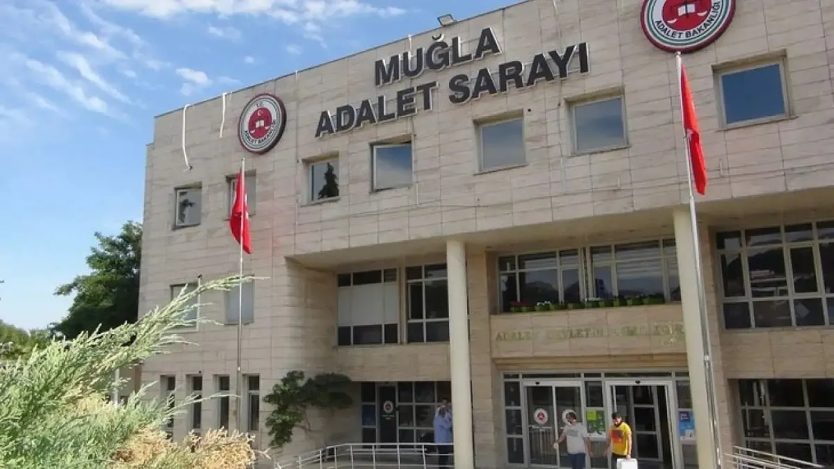 11 yaşındaki çocuğa sokak köpekleri saldırdı! CHP’li Belediye Başkanına soruşturma