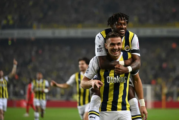 fenerbahcede-fred-mujdesi-kasimpasa-macinda-olacak-mi-1708430834311.jpeg