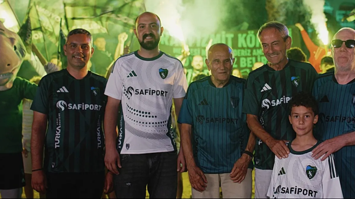 Kocaelispor'un yeni sezon formalarının tanıtıldığı bir video karesi.
