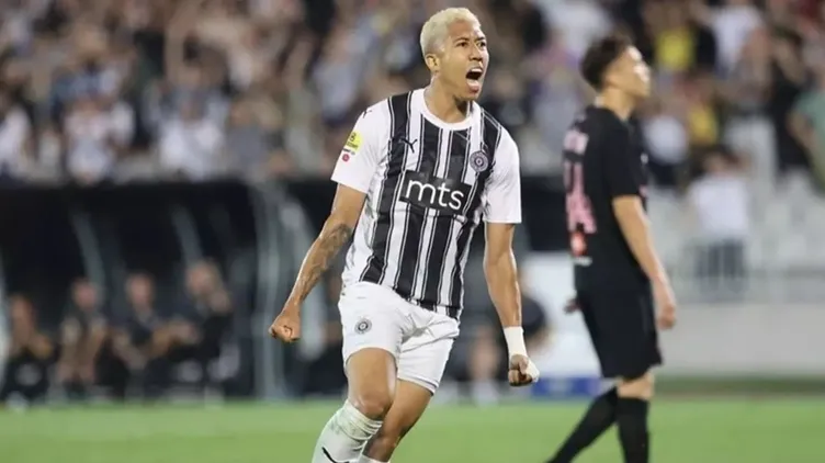 Son dakika Galatasaray haberi: Yeni sezonun ilk bombası! Derbiyi tribünde izledi