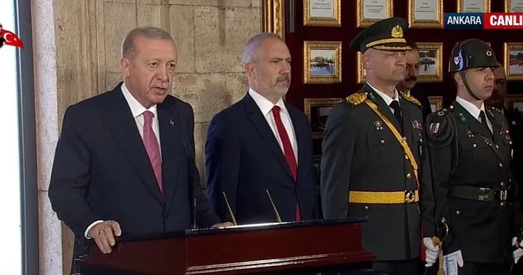 Son Dakika | Türkiye Cumhuriyeti 102 yaşında: Başkan Erdoğan’dan Anıtkabir ziyareti!