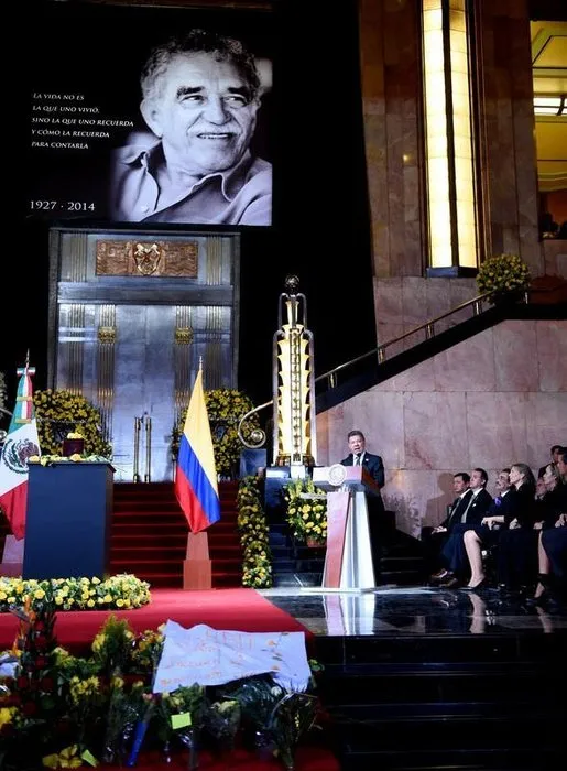 Gabriel Garcia Marquez cenazesinden kareler