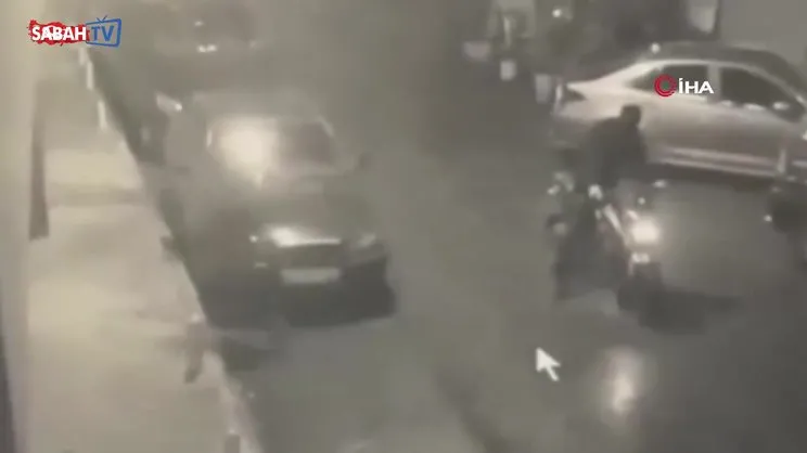 Kağıthane’de işyerine el bombası atan motosikletli şüpheliler kamerada | Video