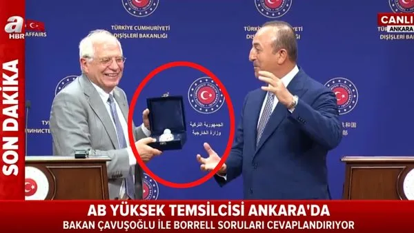 Son dakika: Dışişleri Bakanı Mevlüt Çavuşoğlu'dan AB Temsicisi Josep Borrell'e sürpriz hediye | Video