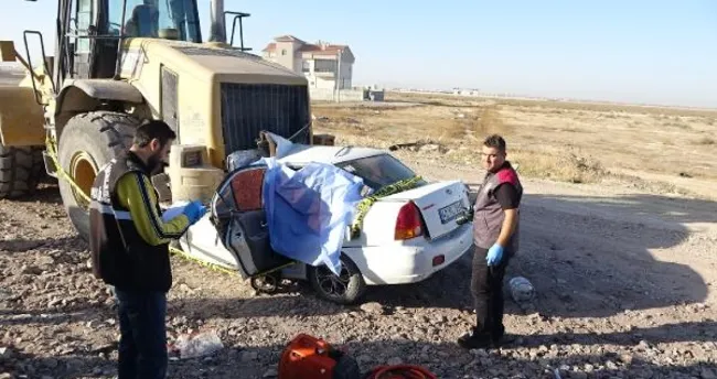 Aksaray’da korkunç görüntü: Otomobil iş makinesine çarptı! 1 ölü… Aksaray’da korkunç görüntü: Otomobil iş makinesine çarptı! 1 ölü…