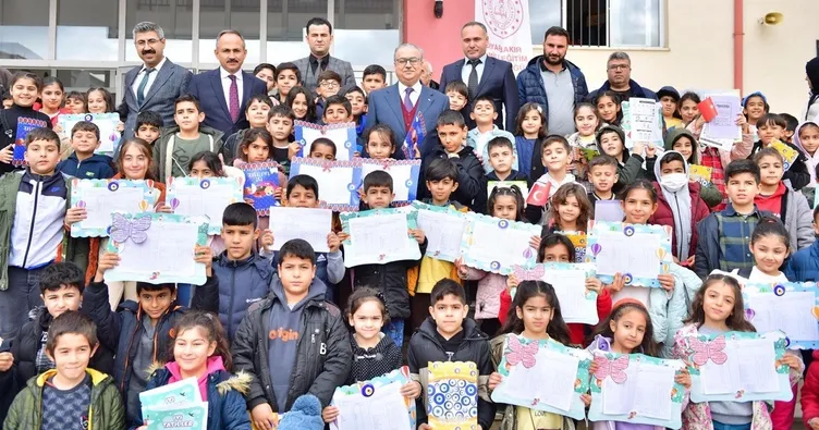 Öğrencilerin karne heyecanı