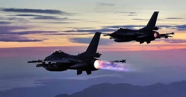 Rusya’da Su-30 savaş uçağı düştü: 2 ölü