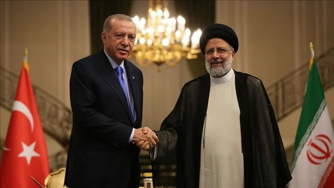 son-dakika-baskan-erdoganin-bayram-diplomasisi-suruyor-pes-pese-kritik-temaslar-1688051632270.jpg SON DAKİKA | Başkan Erdoğan'ın bayram diplomasisi sürüyor! Peş peşe kritik temaslar