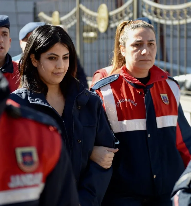 Zehra Aras ile ilgili görsel sonucu