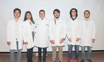 Diş hekimleri önlük giydi