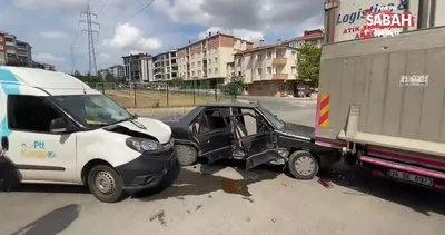 17 yaşındaki ehliyetsiz sürücü habersiz aldığı otomobille kaza yaptı: 2 yaralı | Video