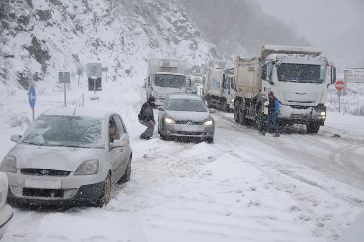 Zonguldak-Ankara yolu büyük araçlara kapandı