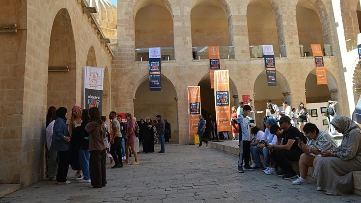 Mardin’in tarihi mekânlarında kültür yolu festivali Mardin’in tarihi mekânlarında kültür yolu festivali