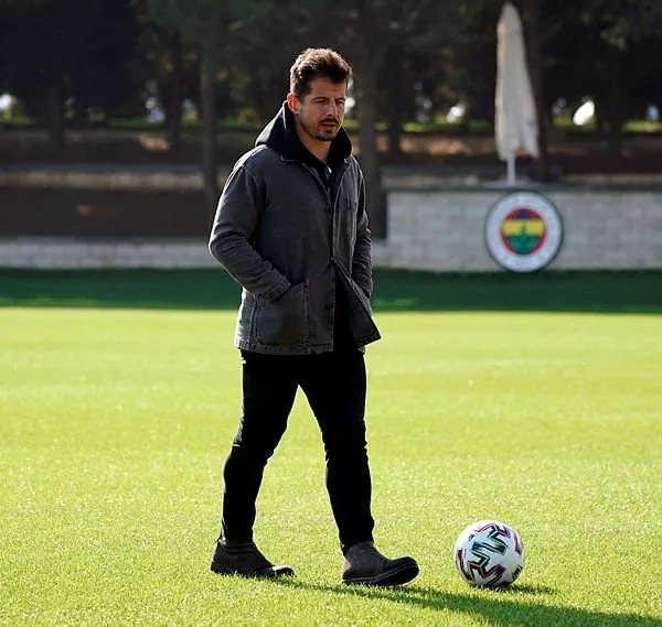 Son dakika haberi: Fenerbahçe Sportif Direktörü Emre Belözoğlu’ndan transfer açıklaması! Limitlerde artıdayız bu hafta çok kritik...