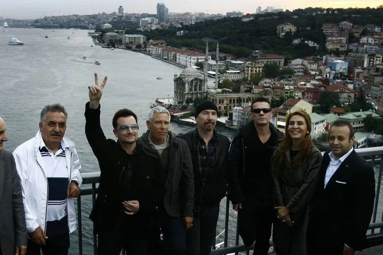 U2 Avrupa’dan Asya’ya yürüdü