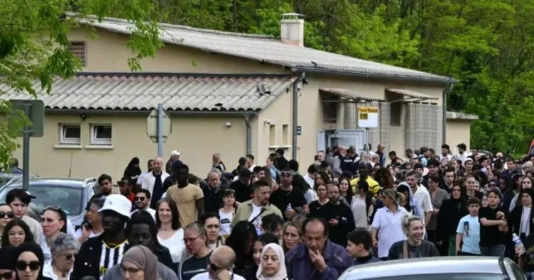 Fransa’daki Müslümanlar kendilerini terk edilmiş hissediyor