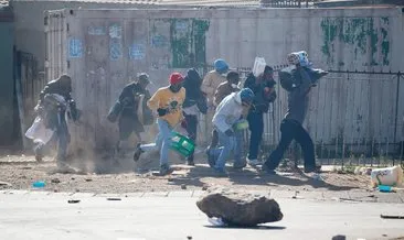 Güney Afrika’da şiddetli protestolar devam ediyor! Yağmalama başladı