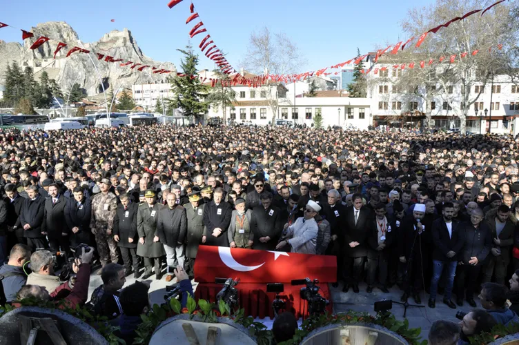 Tel Abyad şehidi teğmen Sinan Bilir, Tokat'ta son yolculuğa uğurlandı