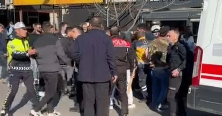 Manisa’da bıçaklı dehşet: Trafik husumetinde kan aktı! 2 ölü, 1 yaralı