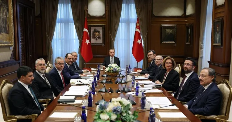 Başkan Erdoğan, Cumhurbaşkanlığı Politika Kurulu başkanvekillerini kabul etti