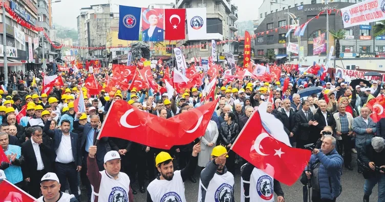 Halaylarla horonlarla 1 Mayıs