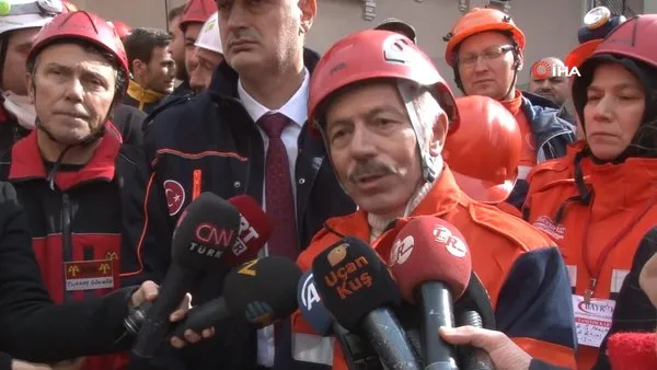İstanbul Bayrampaşa'daki gerçeği aratmayan AFAD deprem tatbikatı kamerada | Video