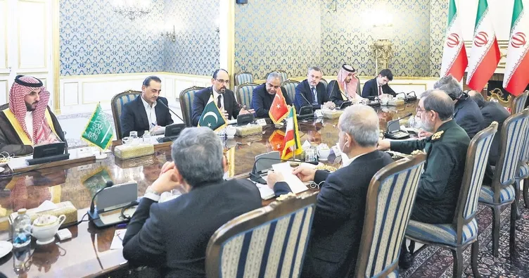 Mekke Anlaşması, komisyondan geçti