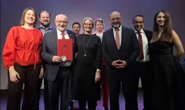 32 yıllık özveriye onur madalyası