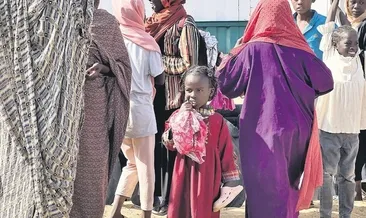 Gazze’de sustular Faşir’de seyrediyorlar