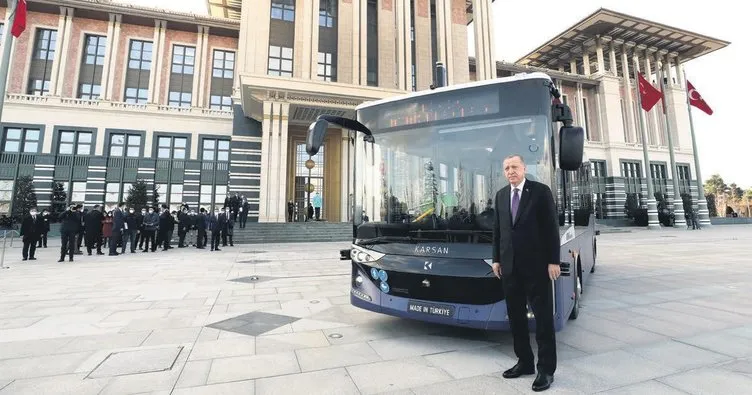 Erdoğan, sürücüsüz otobüsün ilk yolcusu