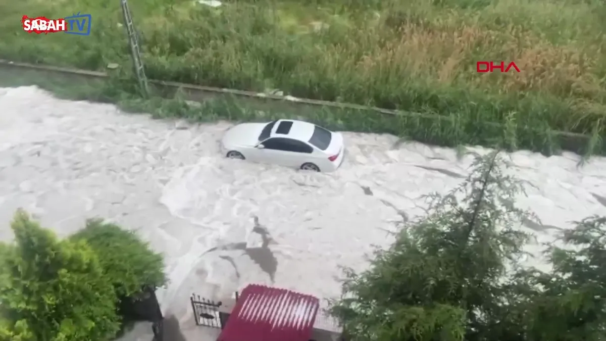 Ankara’da dolu yağışı ve sağanak etkili oldu: O anlar böyle görüntülendi | Video videosunu izle Ankara’da dolu yağışı ve sağanak etkili oldu: O anlar böyle görüntülendi | Video videosunu izle