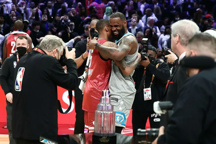 nba-all-star-2022-final-macini-lebron-jamesin-takimi-kazandi-1645427629734.jpg